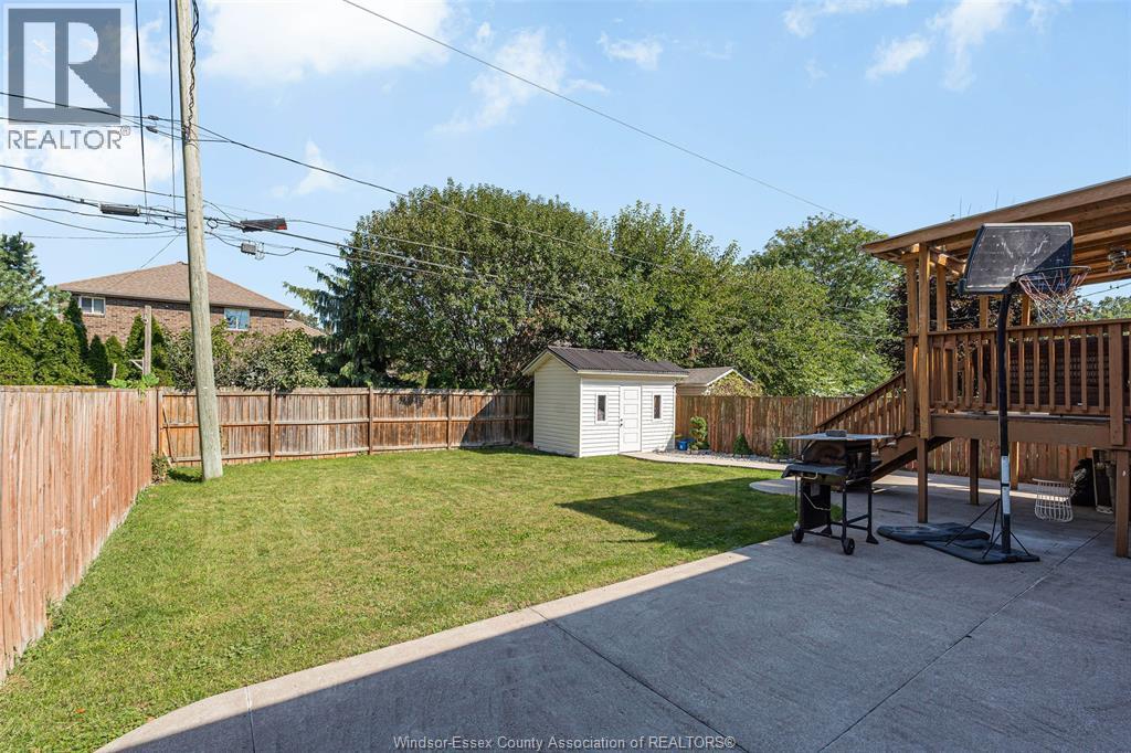 2222 Longfellow Avenue, Windsor, Ontario  N9B 3J8 - Photo 36 - 26023705