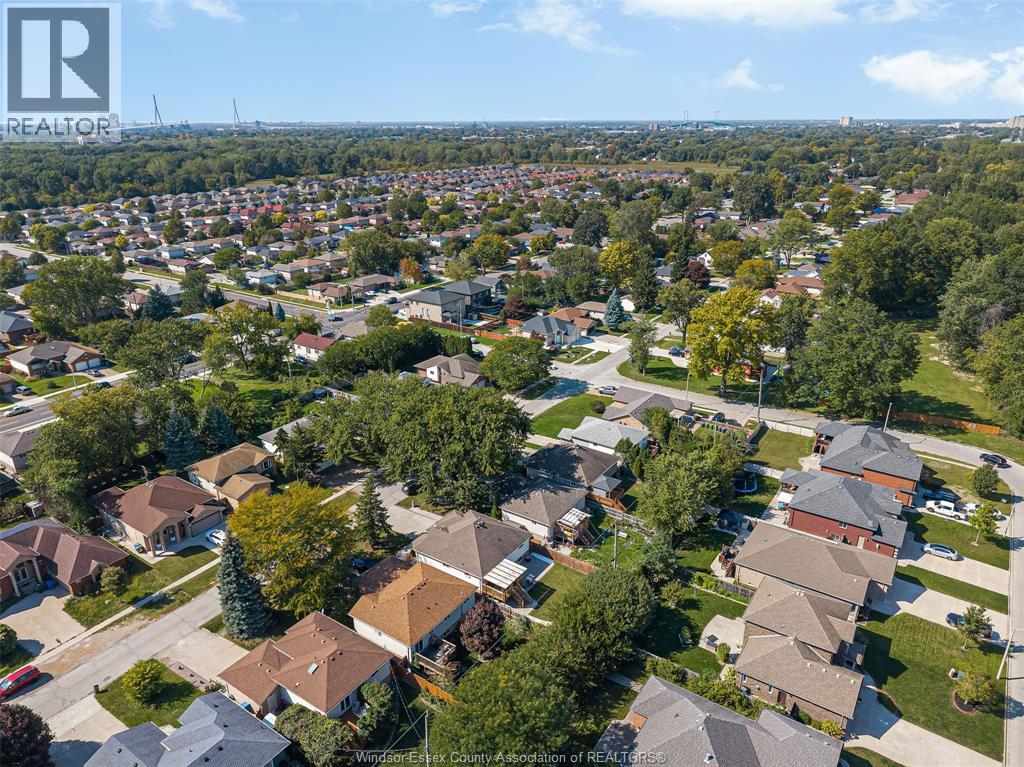 2222 Longfellow Avenue, Windsor, Ontario  N9B 3J8 - Photo 42 - 26023705