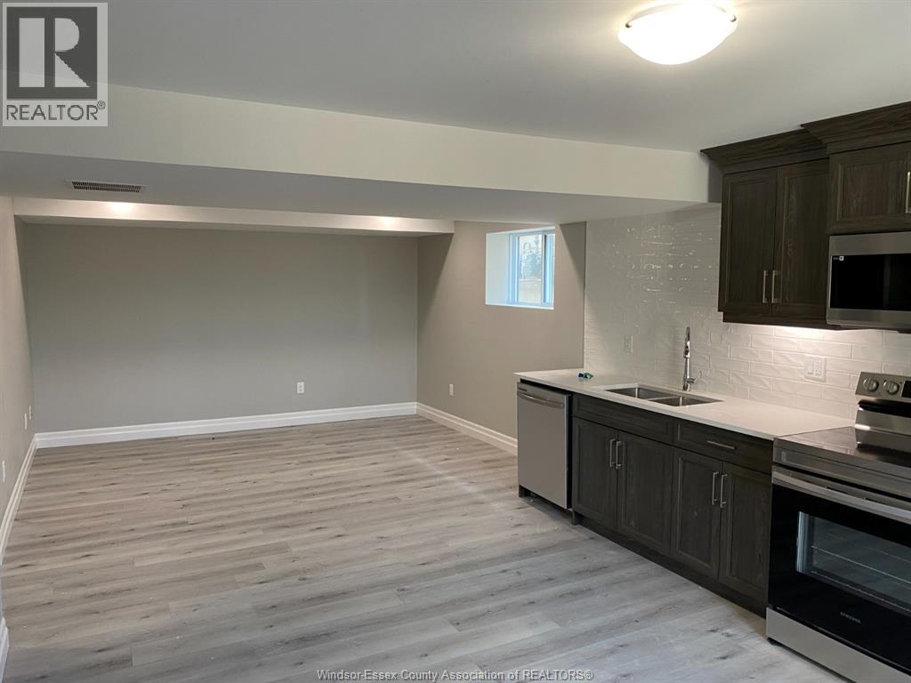 105 Reed St #lower, Essex, Ontario  N8M 0B3 - Photo 2 - 26023923