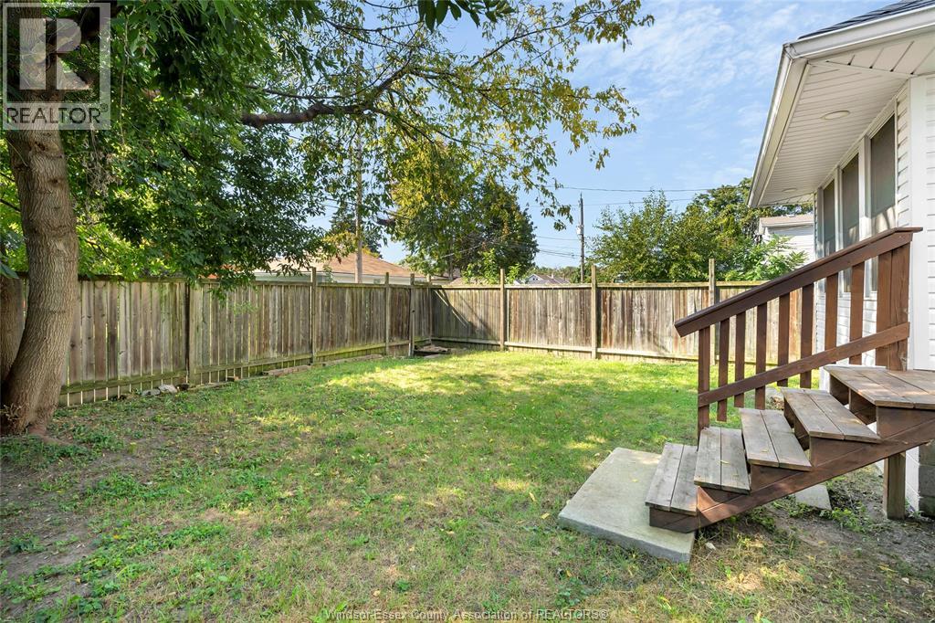 1825 Windermere, Windsor, Ontario  N8W 2S3 - Photo 27 - 26024010