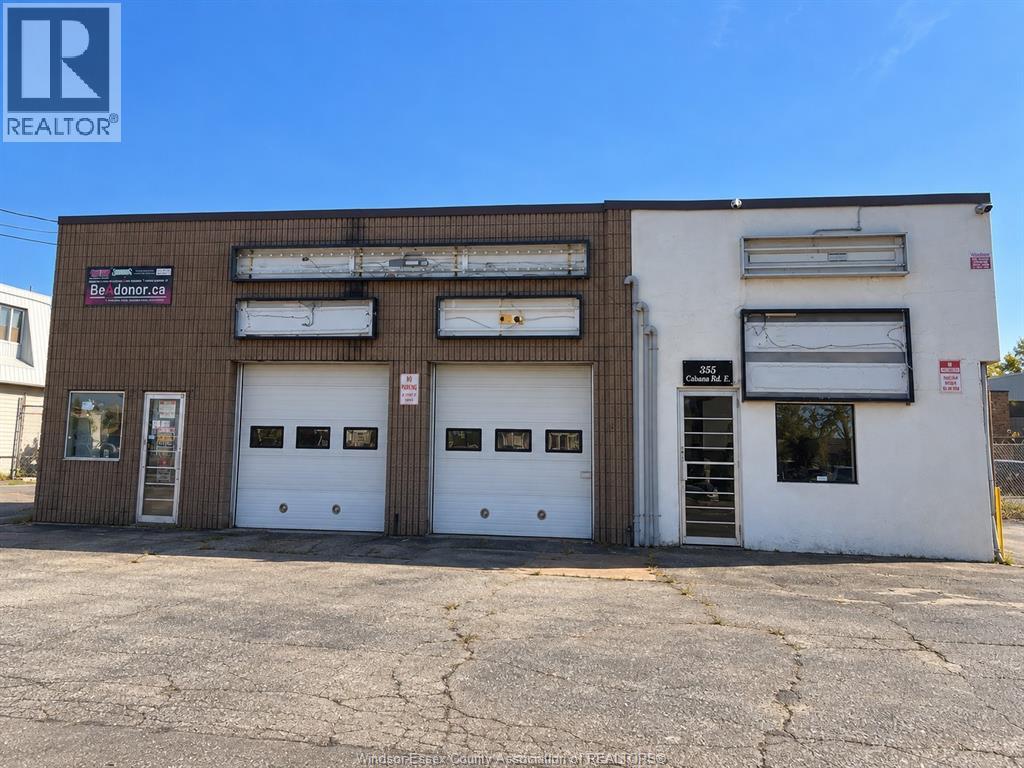 355 Cabana Road East, Windsor, Ontario  N9G 1A1 - Photo 1 - 26023688