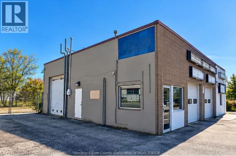 355 Cabana Road East, Windsor, Ontario  N9G 1A1 - Photo 4 - 26023688