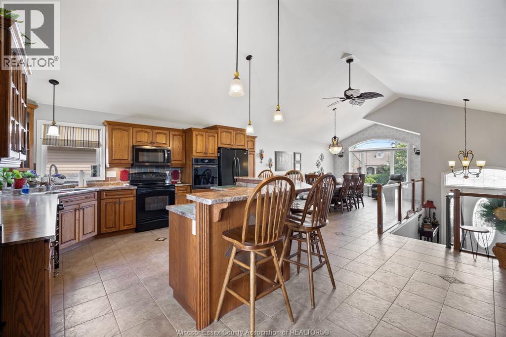 230 St Peter, Lakeshore, Ontario  N0R 1A0 - Photo 6 - 26023837