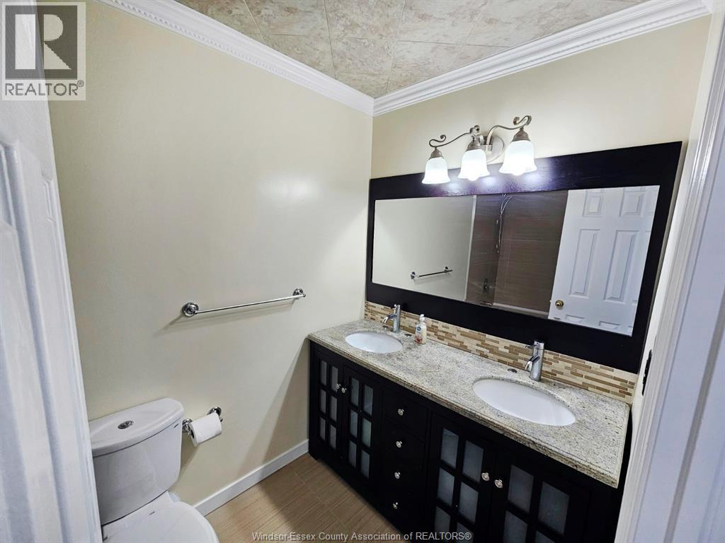 201 Hanmer Street East, Barrie, Ontario  L4M 6W7 - Photo 11 - 26023824
