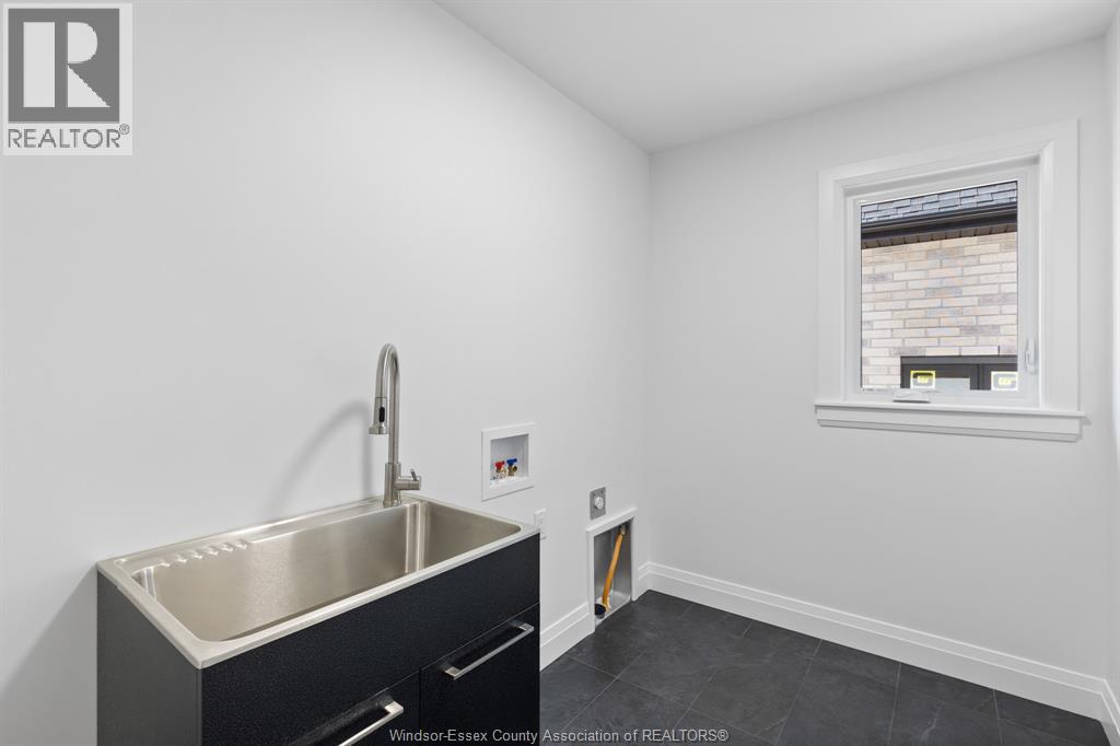3598 Sutton Avenue, Windsor, Ontario  N9E 0A6 - Photo 13 - 26024071
