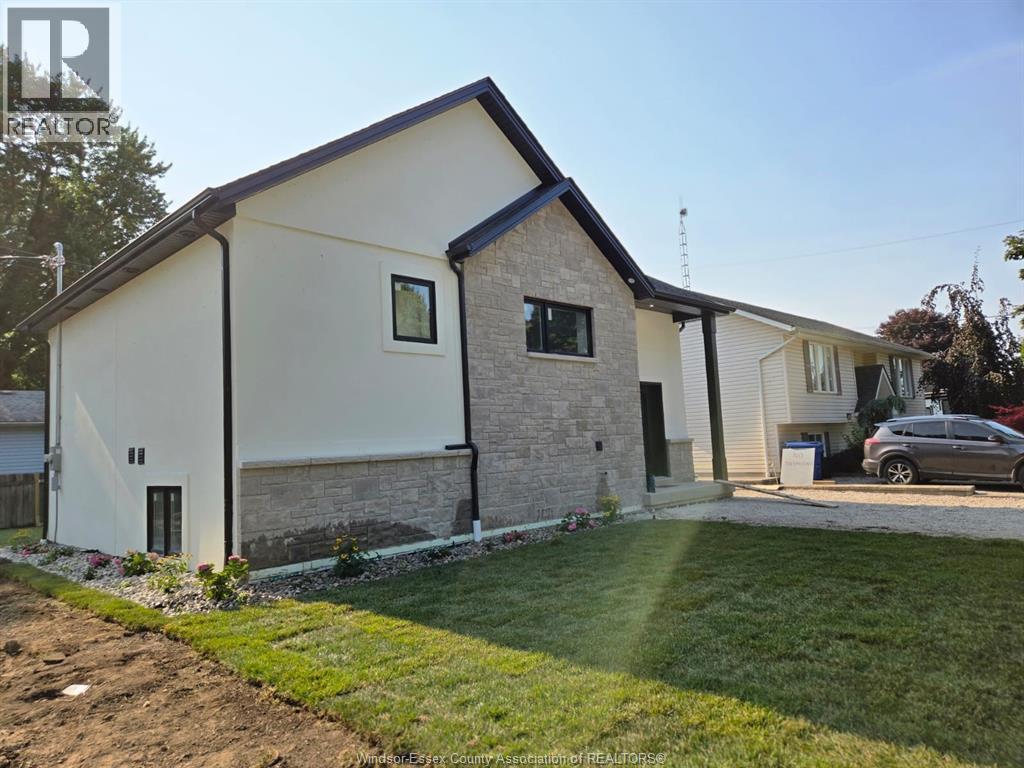 196 Ross Crescent, Colchester, Ontario  N0R 1G0 - Photo 3 - 26023974