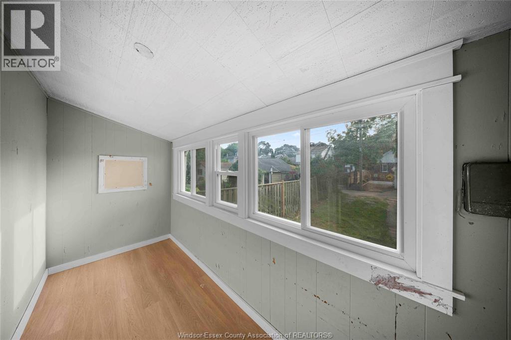 1347 Lincoln, Windsor, Ontario  N8Y 2J2 - Photo 21 - 26024008
