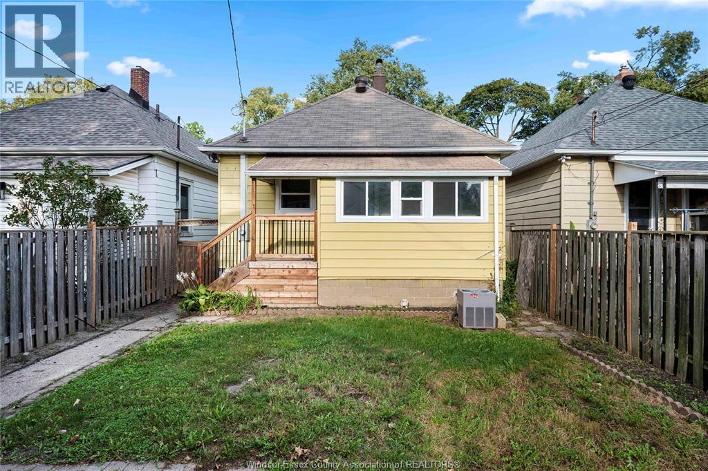 1347 Lincoln, Windsor, Ontario  N8Y 2J2 - Photo 28 - 26024008