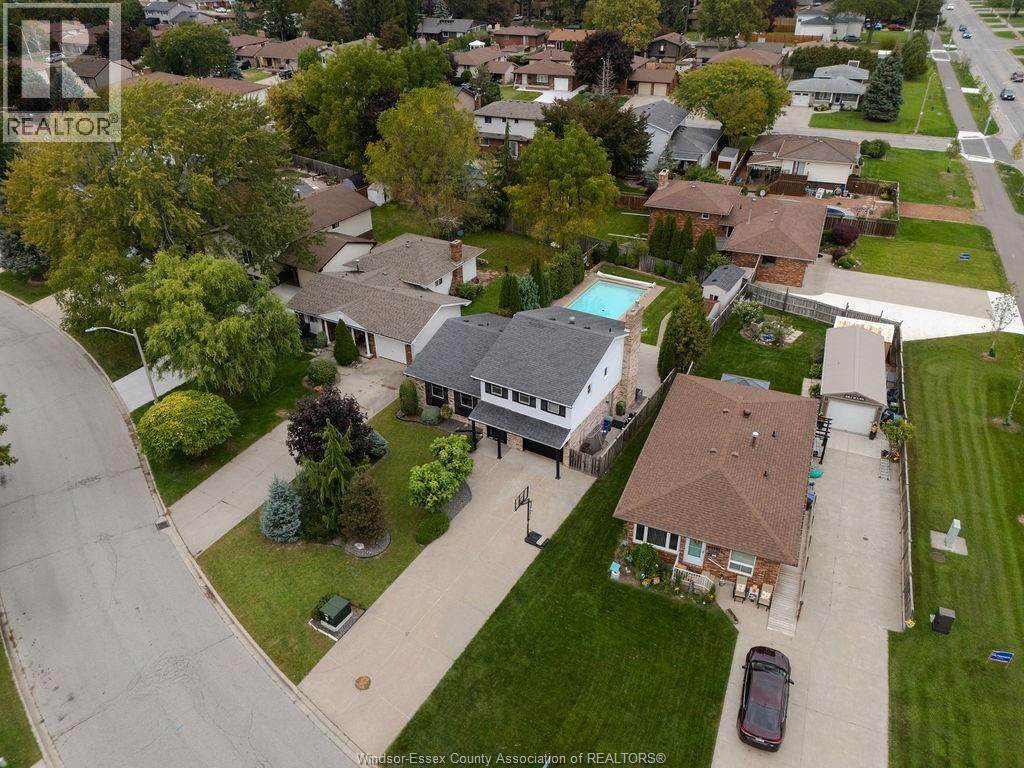 12224 St Thomas Crescent, Tecumseh, Ontario  N8N 3J9 - Photo 40 - 26024063