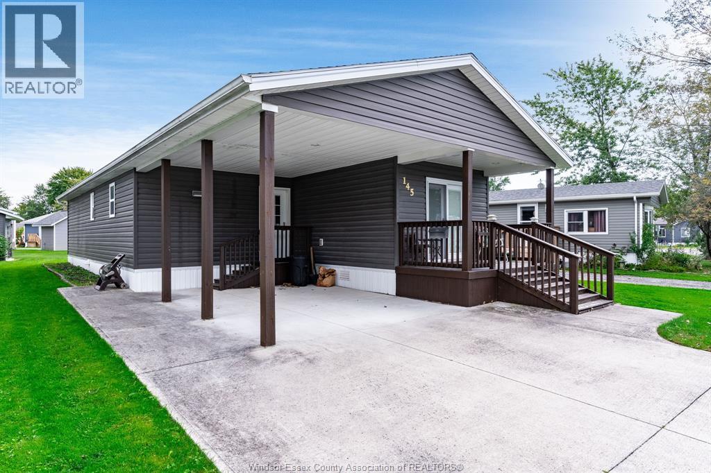 145 Dana, Essex, Ontario  N8M 2A3 - Photo 1 - 26024099