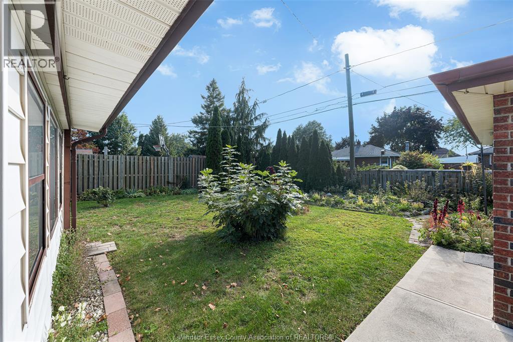 2545 St. Patricks's Avenue, Windsor, Ontario  N9E 3G5 - Photo 29 - 26024083