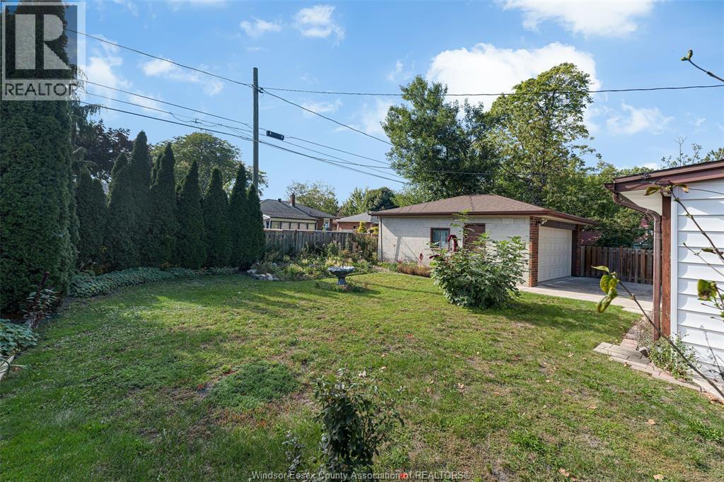 2545 St. Patricks's Avenue, Windsor, Ontario  N9E 3G5 - Photo 30 - 26024083