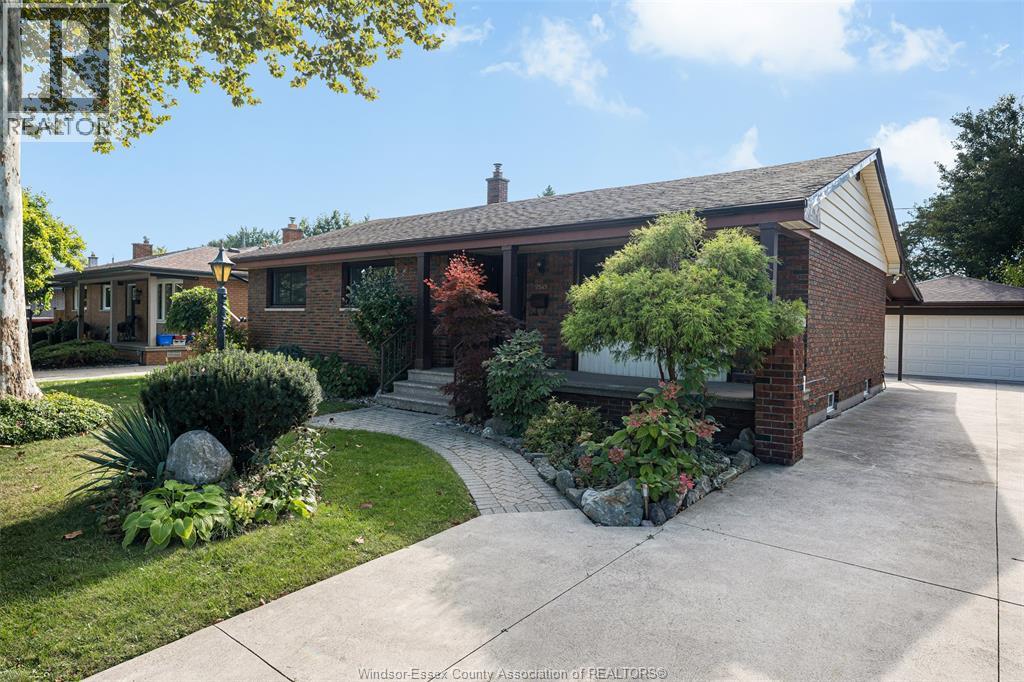 2545 St. Patricks's Avenue, Windsor, Ontario  N9E 3G5 - Photo 4 - 26024083