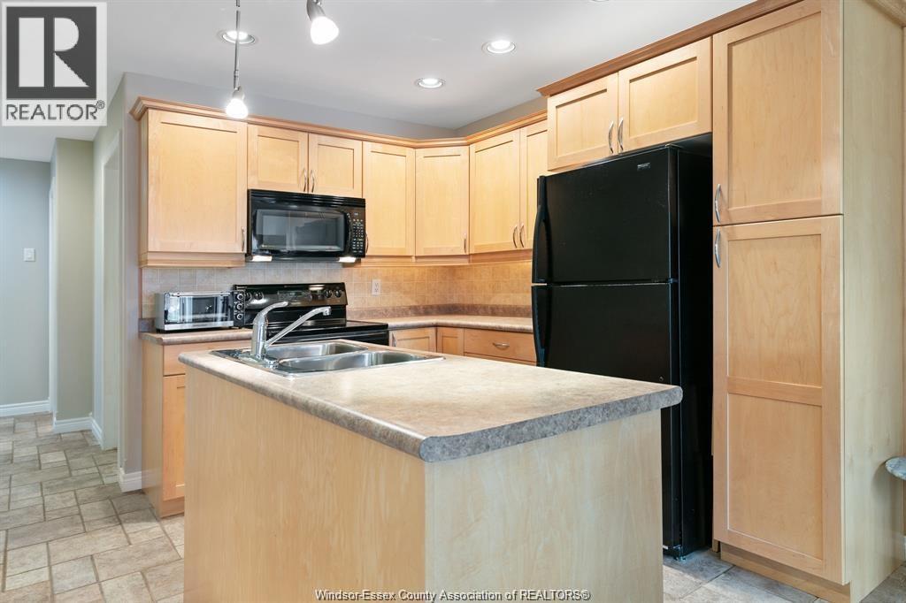 6085 Natalie Court, Lasalle, Ontario  N9H 2P5 - Photo 10 - 26024112