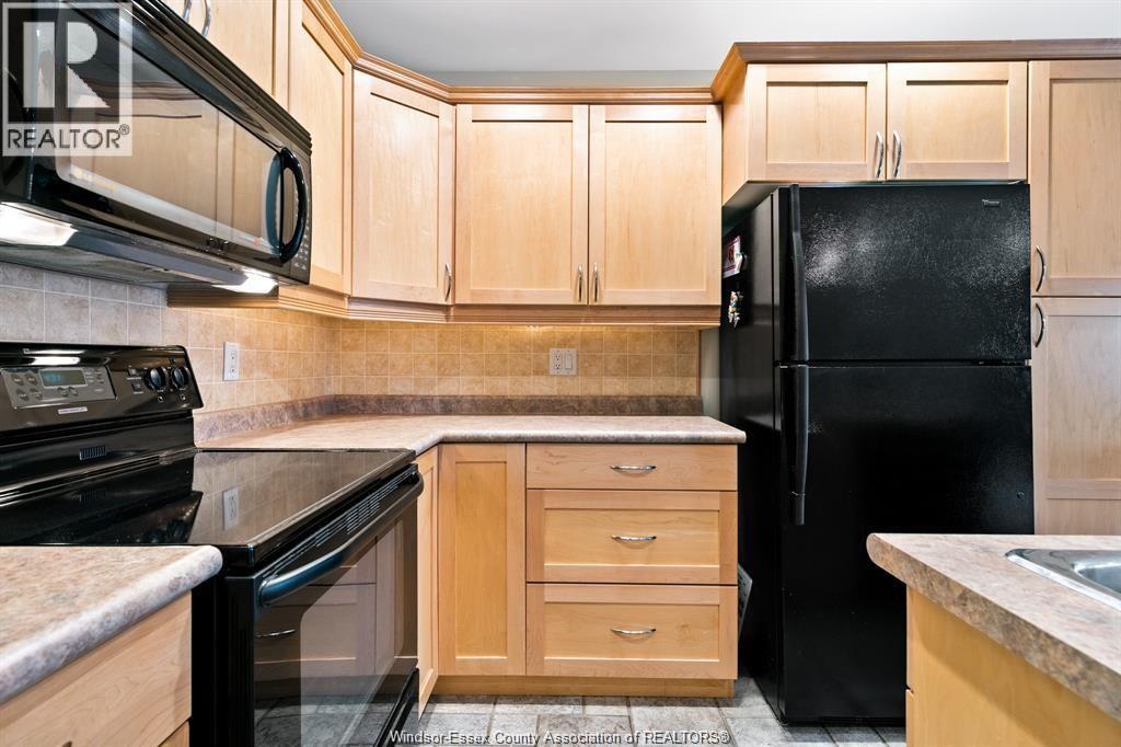 6085 Natalie Court, Lasalle, Ontario  N9H 2P5 - Photo 7 - 26024112