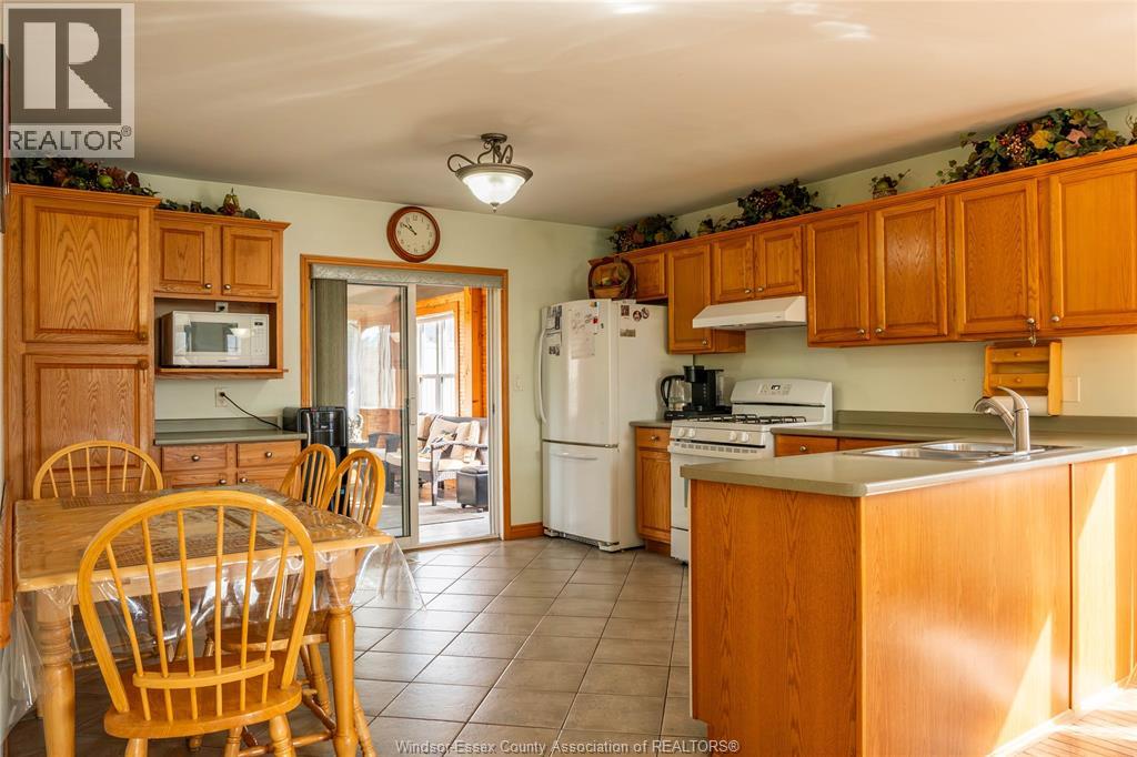 35 Sandy Lake, Leamington, Ontario  N8H 5K4 - Photo 13 - 26024106
