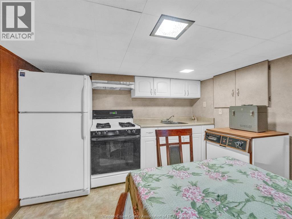 877 Pierre Avenue, Windsor, Ontario  N9A 2K6 - Photo 33 - 26024117