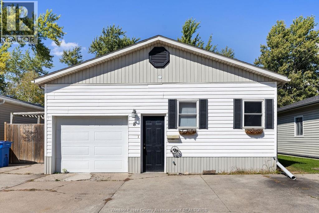 8 Spruce, Mcgregor, Ontario  N0R 1J0 - Photo 1 - 26024128