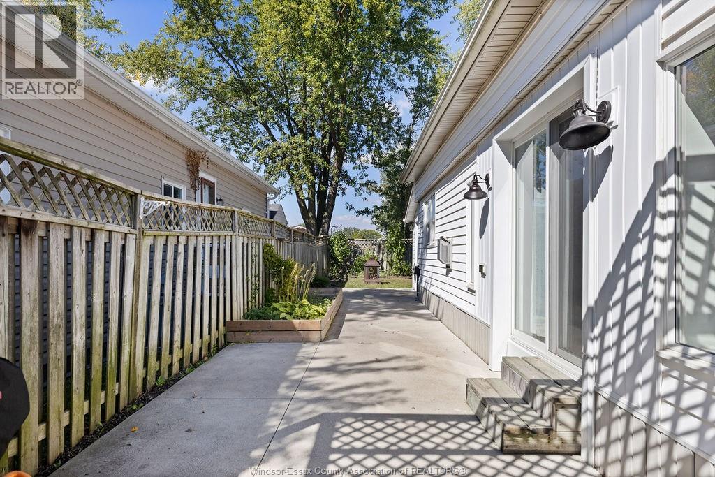 8 Spruce, Mcgregor, Ontario  N0R 1J0 - Photo 19 - 26024128