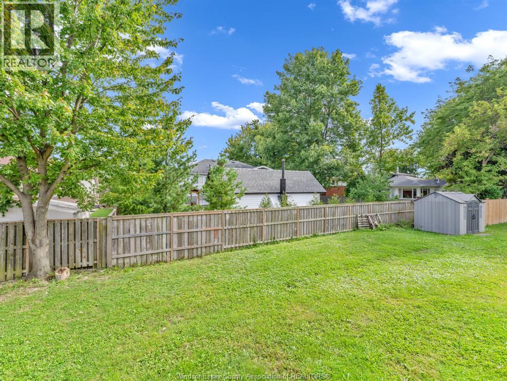257 Robinson Avenue, Essex, Ontario  N8M 0A8 - Photo 40 - 26024152