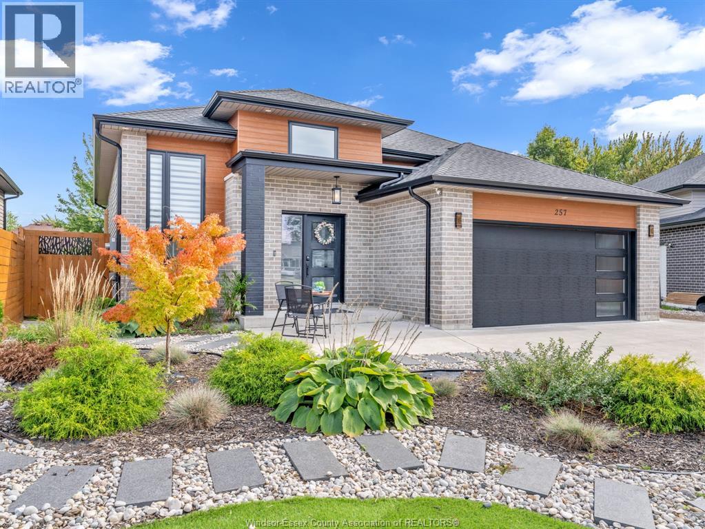 257 Robinson Avenue, Essex, Ontario  N8M 0A8 - Photo 48 - 26024152