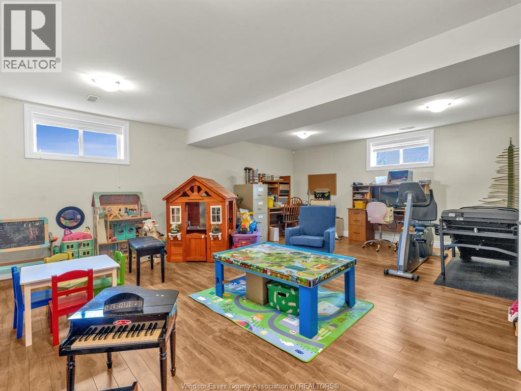 211 Robson, Leamington, Ontario  N8H 5R2 - Photo 39 - 26024167