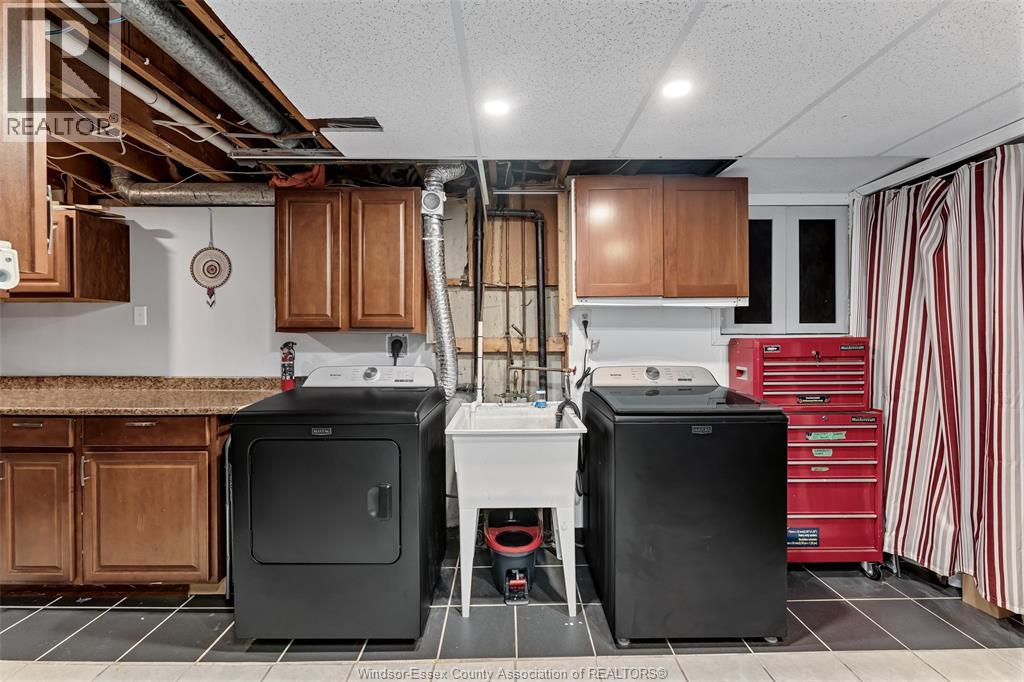 3090 Fairlane Crescent, Windsor, Ontario  N8W 4Y6 - Photo 25 - 26024165