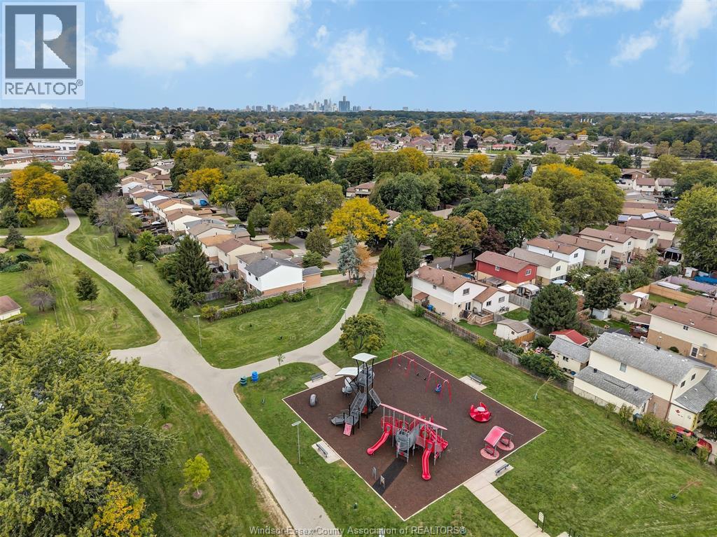 3090 Fairlane Crescent, Windsor, Ontario  N8W 4Y6 - Photo 33 - 26024165