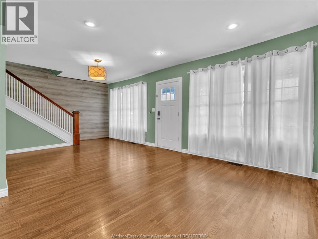 172 Giles Boulevard, Windsor, Ontario  N9A 4B5 - Photo 12 - 26024175