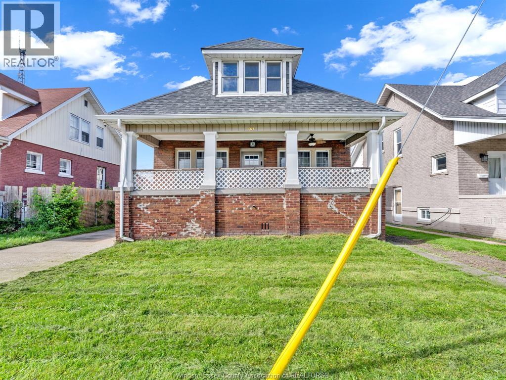 172 Giles Boulevard, Windsor, Ontario  N9A 4B5 - Photo 2 - 26024175