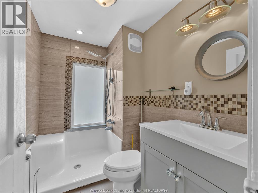 172 Giles Boulevard, Windsor, Ontario  N9A 4B5 - Photo 37 - 26024175