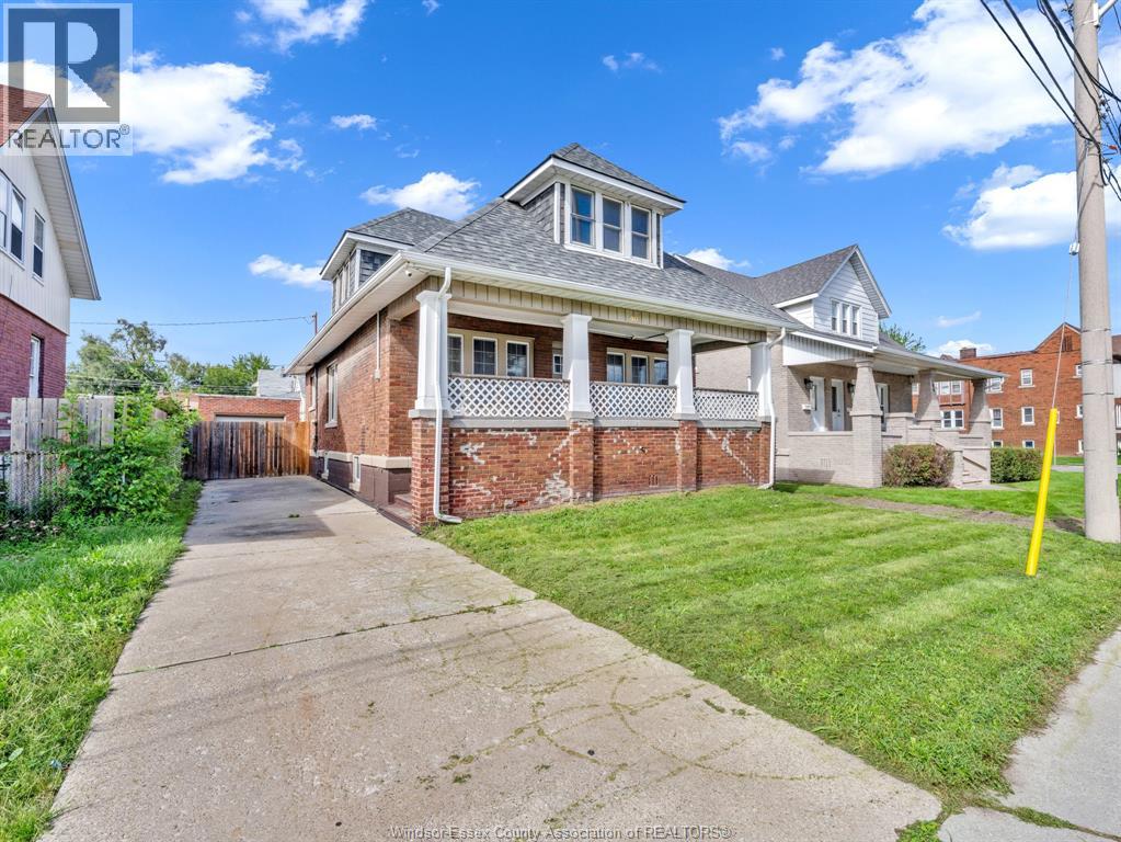 172 Giles Boulevard, Windsor, Ontario  N9A 4B5 - Photo 4 - 26024175