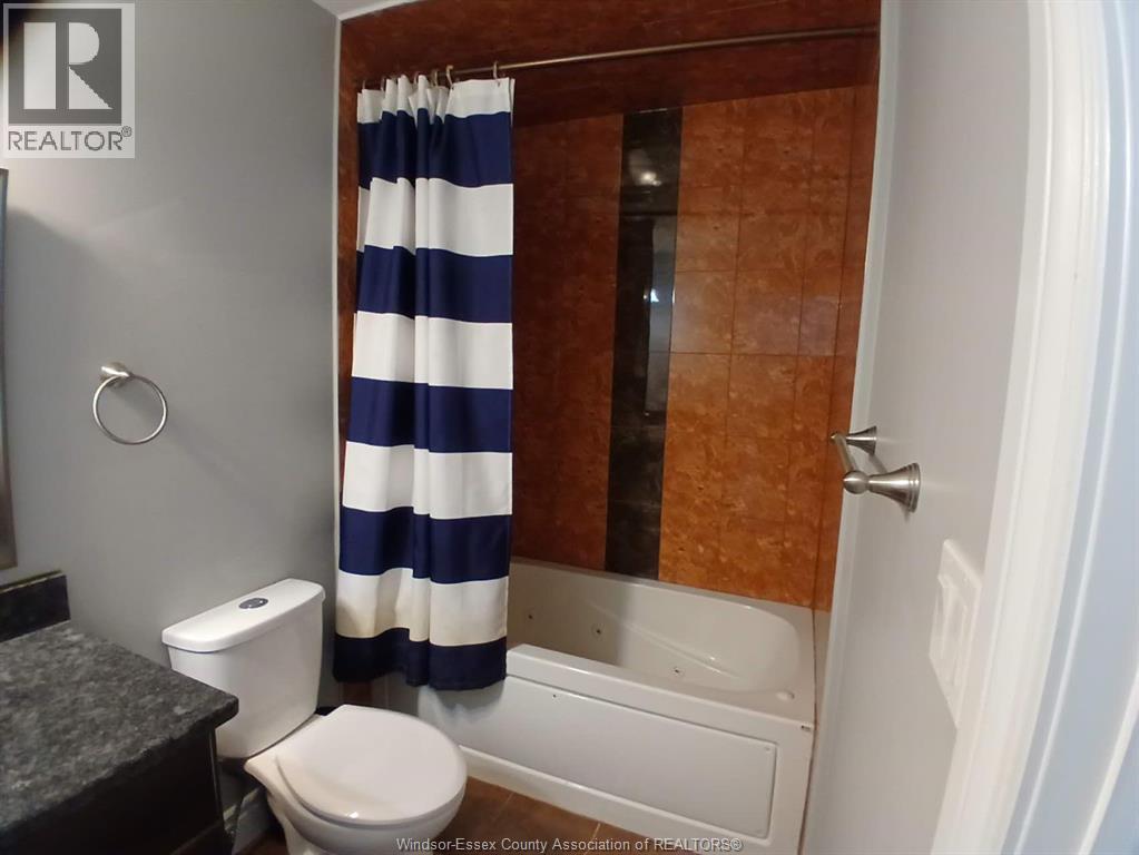 1926 Mark Avenue, Windsor, Ontario  N9B 0B9 - Photo 18 - 26024171