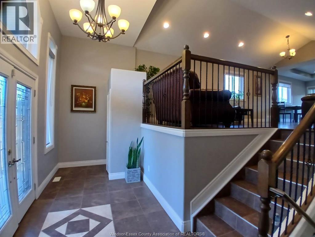 1926 Mark Avenue, Windsor, Ontario  N9B 0B9 - Photo 3 - 26024171