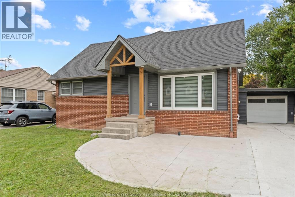 2858 Dandurand, Windsor, Ontario  N9E 2E4 - Photo 1 - 26024169