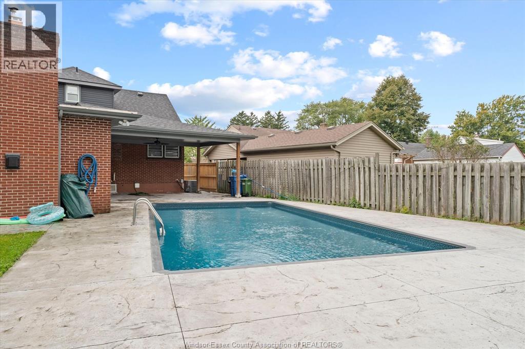 2858 Dandurand, Windsor, Ontario  N9E 2E4 - Photo 38 - 26024169