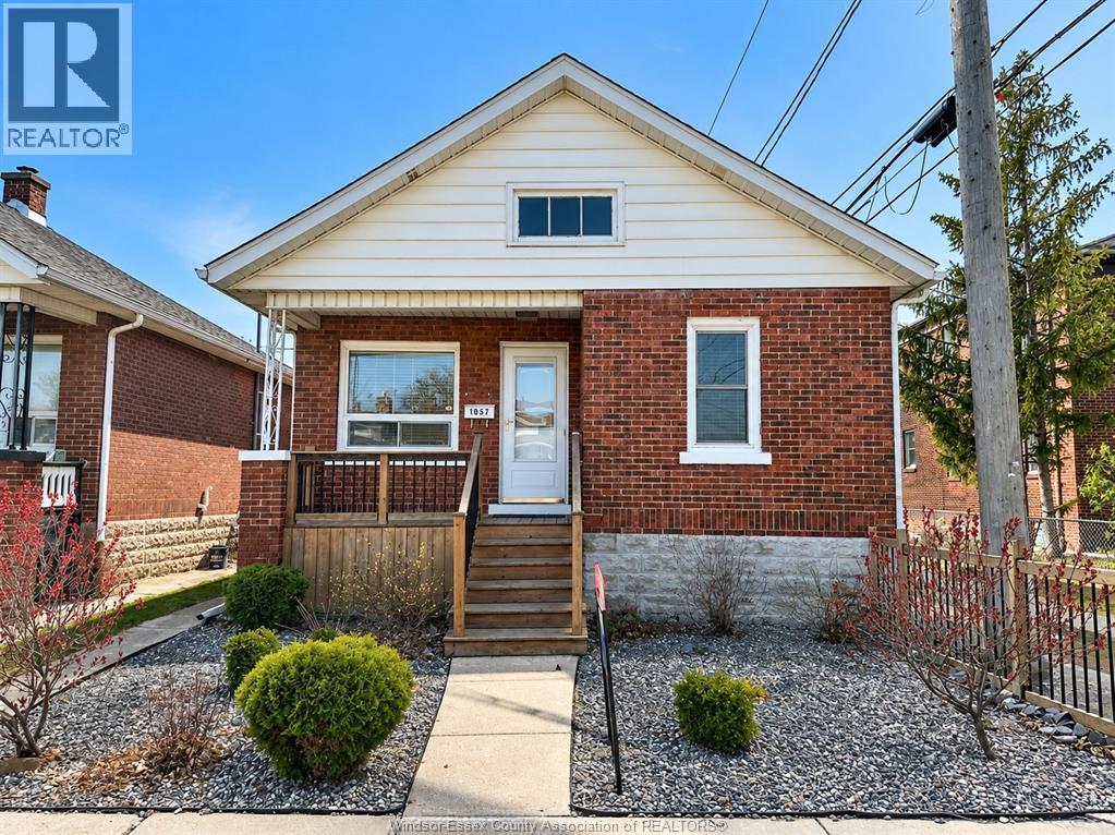 1057 Ellis Street, Windsor, Ontario  N8X 2J2 - Photo 1 - 26024182