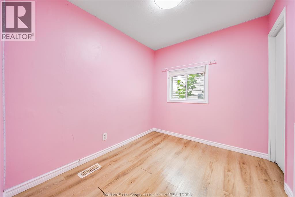 526 Lesperance, Tecumseh, Ontario  N8N 1W4 - Photo 19 - 26024159