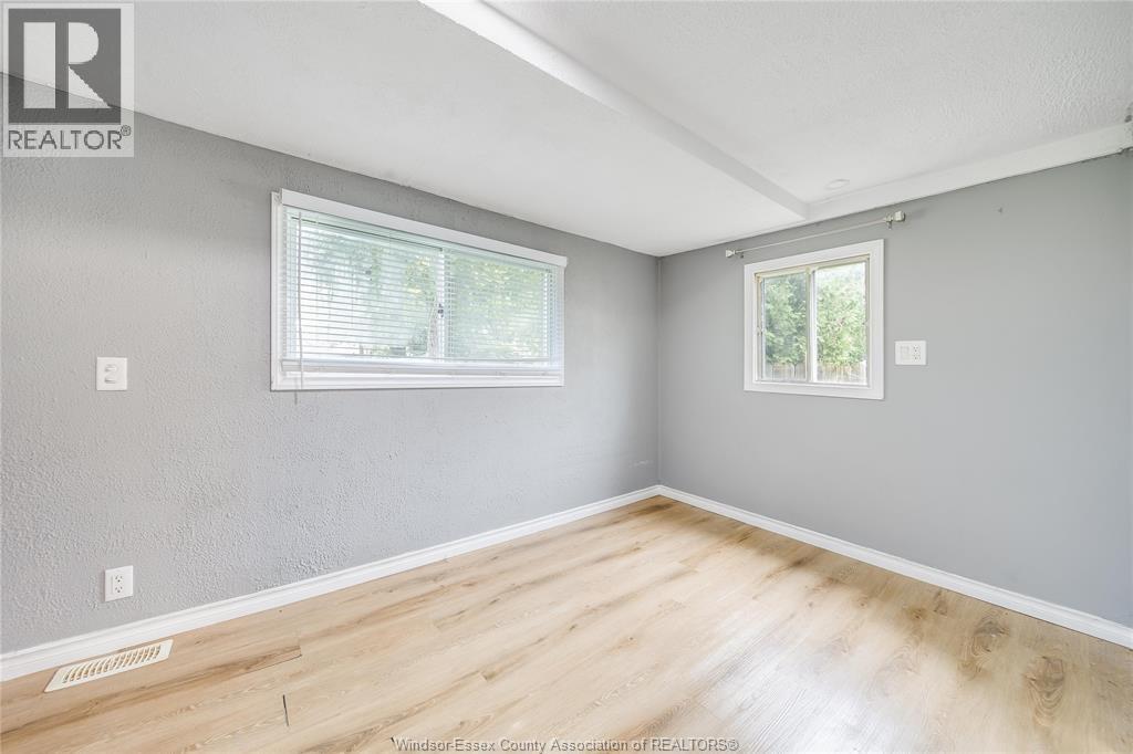 526 Lesperance, Tecumseh, Ontario  N8N 1W4 - Photo 21 - 26024159