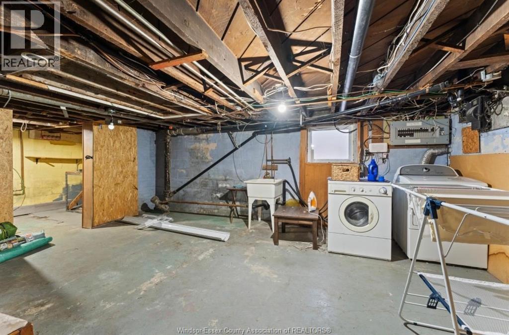 977 Gladstone, Windsor, Ontario  N9A 2R5 - Photo 10 - 26024109