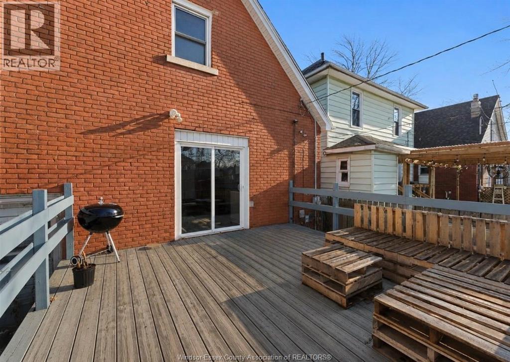 977 Gladstone, Windsor, Ontario  N9A 2R5 - Photo 11 - 26024109