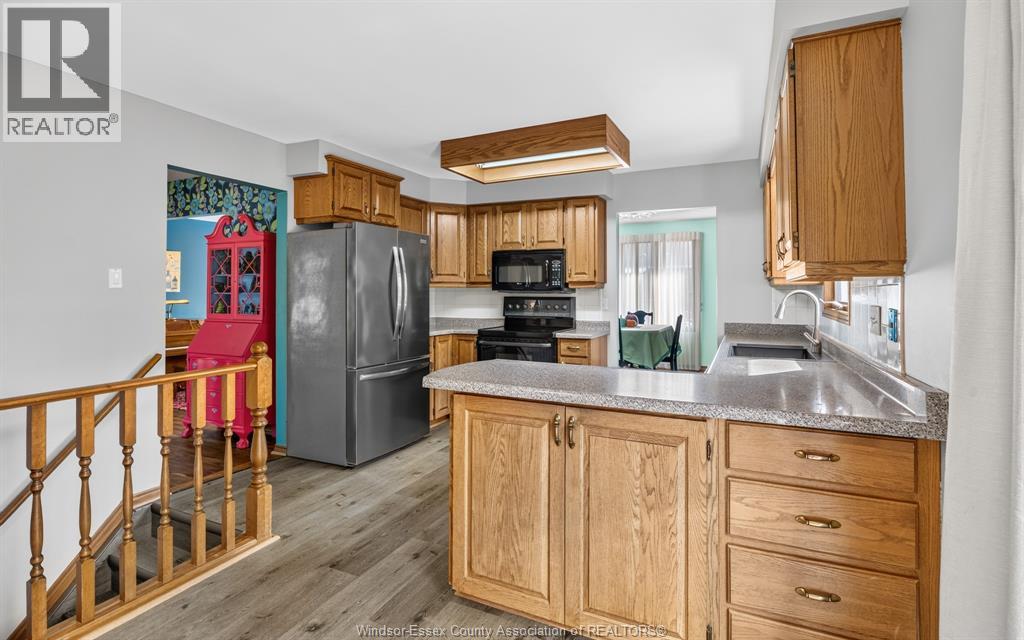 1748 Hebert Street, Tecumseh, Ontario  N8N 4G2 - Photo 12 - 26024102