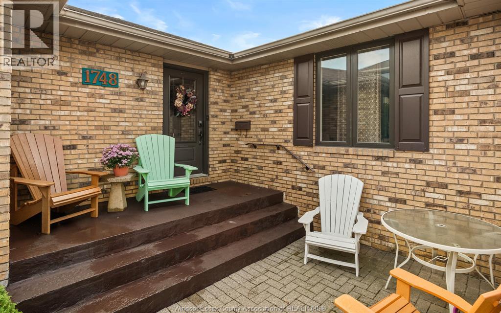 1748 Hebert Street, Tecumseh, Ontario  N8N 4G2 - Photo 2 - 26024102