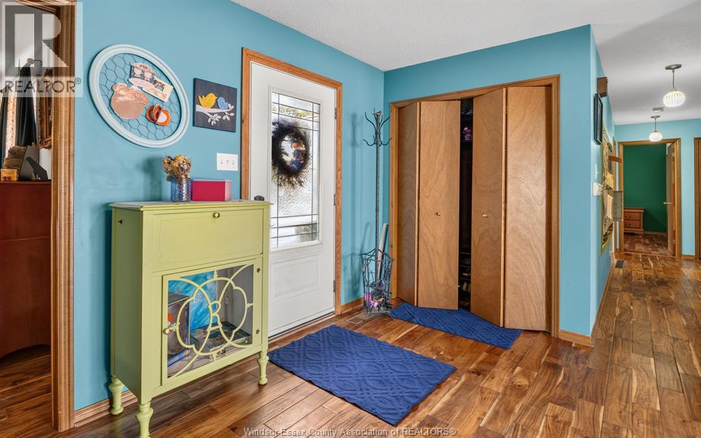 1748 Hebert Street, Tecumseh, Ontario  N8N 4G2 - Photo 4 - 26024102