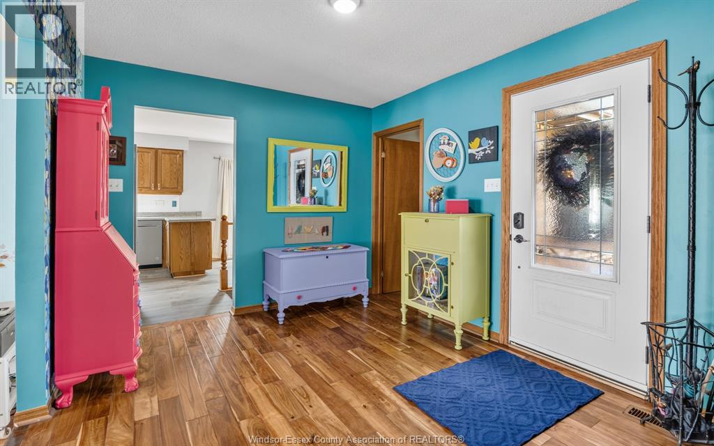 1748 Hebert Street, Tecumseh, Ontario  N8N 4G2 - Photo 5 - 26024102