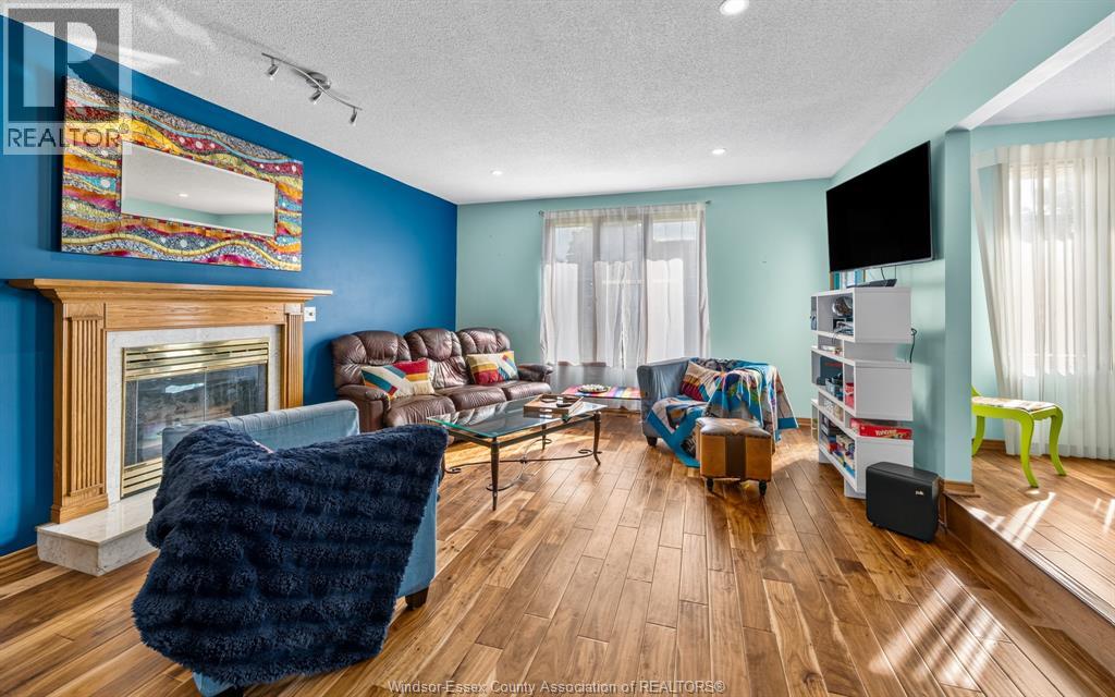 1748 Hebert Street, Tecumseh, Ontario  N8N 4G2 - Photo 6 - 26024102