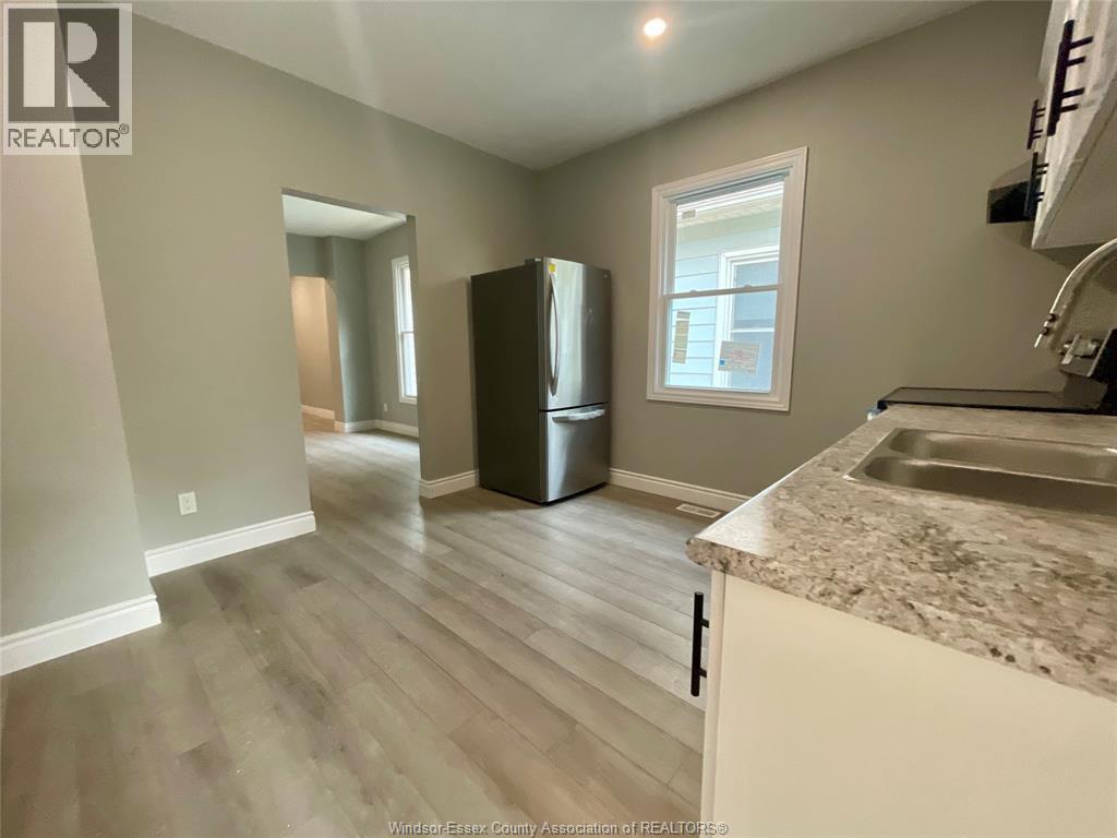 449 Ellis Street West, Windsor, Ontario  N8X 1B1 - Photo 6 - 26024192
