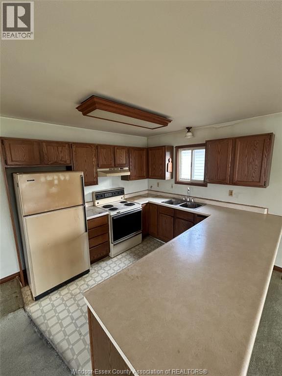 79 Parkside, Mcgregor, Ontario  N0R 1J0 - Photo 4 - 26024172