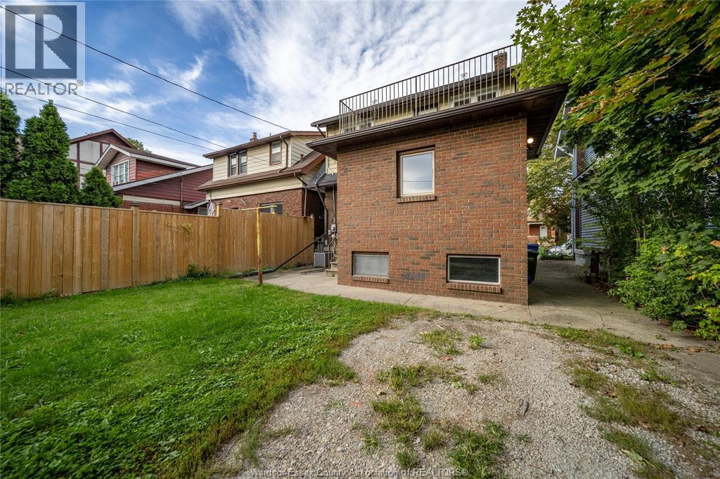 1076 Dougall Avenue Unit# Main, Windsor, Ontario  N9A 4R5 - Photo 22 - 26024031