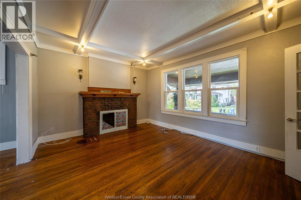 1076 Dougall Avenue Unit# Main, Windsor, Ontario  N9A 4R5 - Photo 4 - 26024031